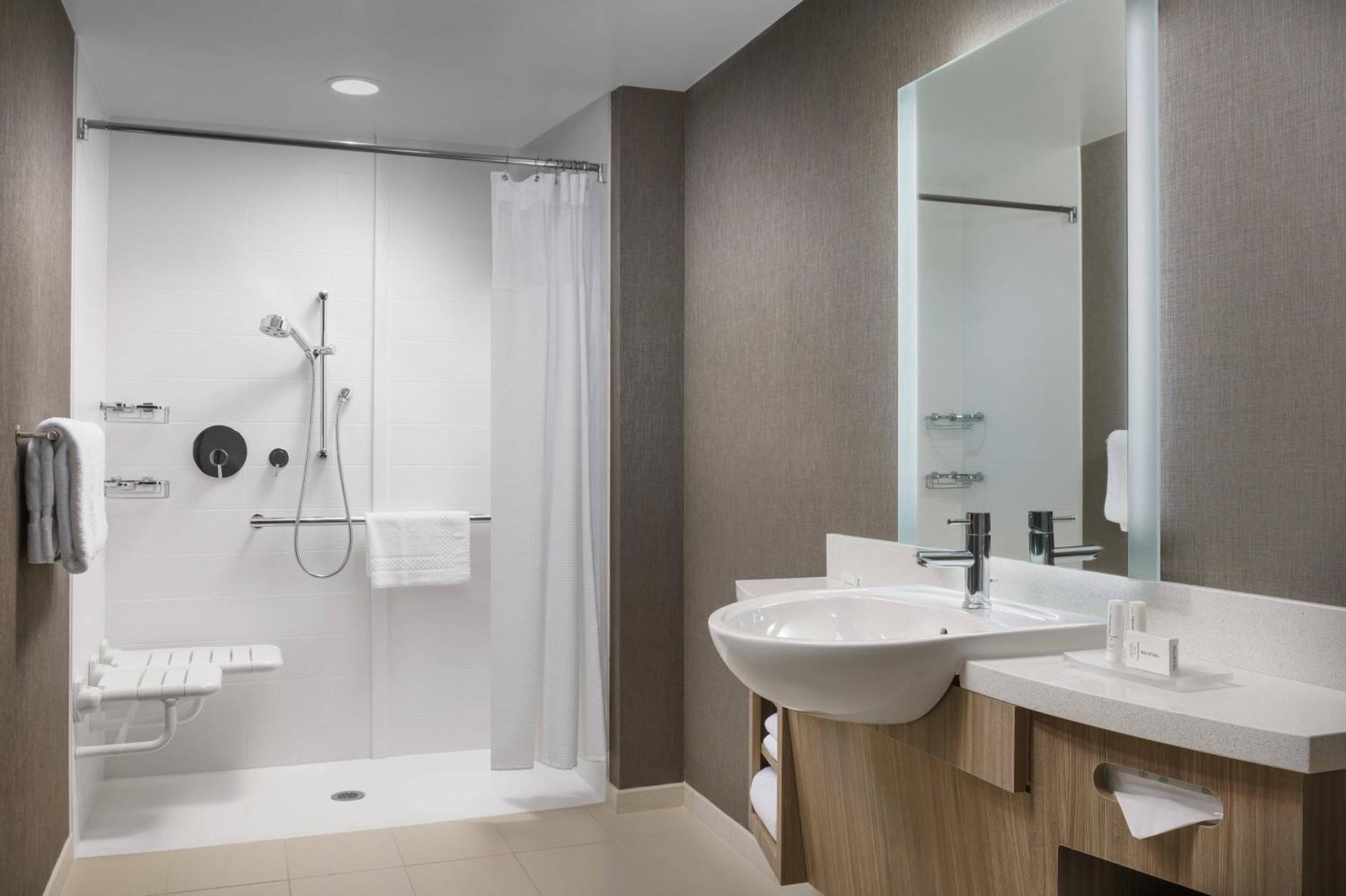 Springhill By Marriott Philadelphia West Chester/exton Hotel